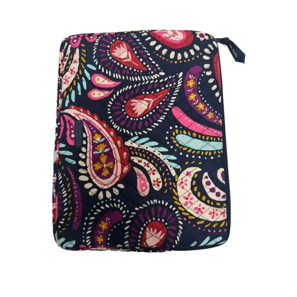 NWT Vera Bradley Painted Paisley 14 in X 10.5 in Quilted Laptop Tablet Sleeve